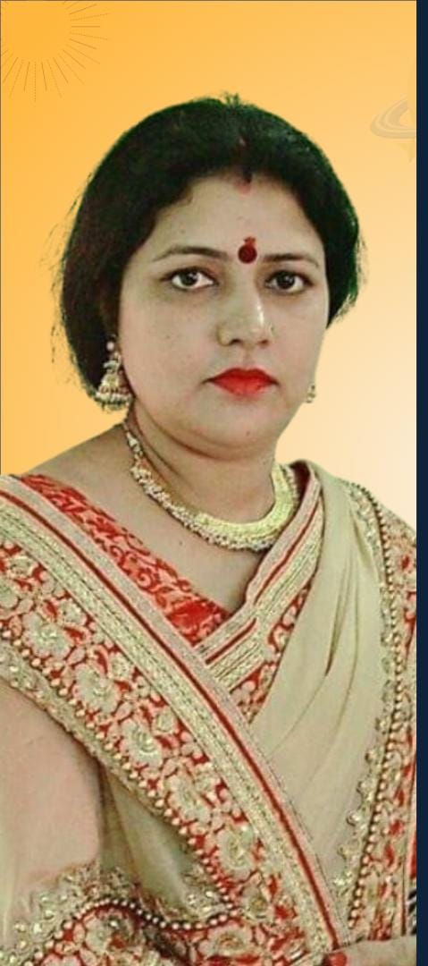 Palmist Komal